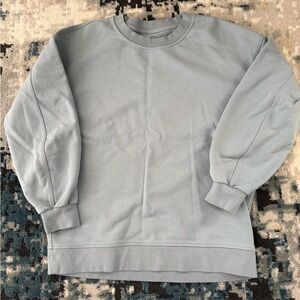 Lululemon perfectly oversized crew 23P2P